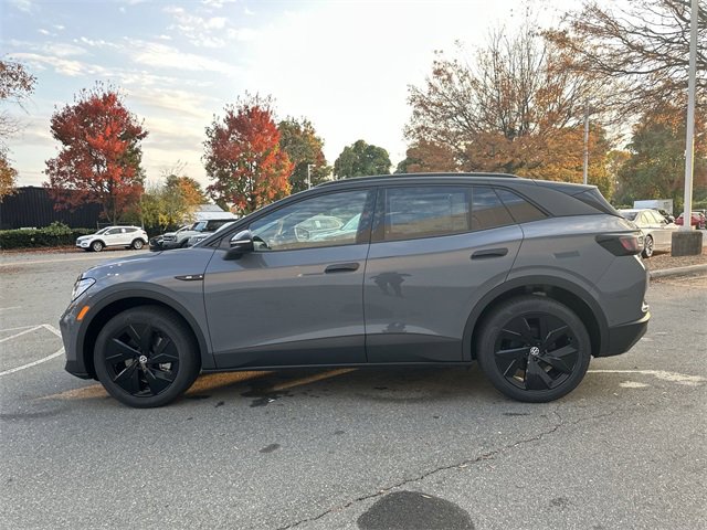 New 2025 Volkswagen ID.4 Pro S Plus image 2