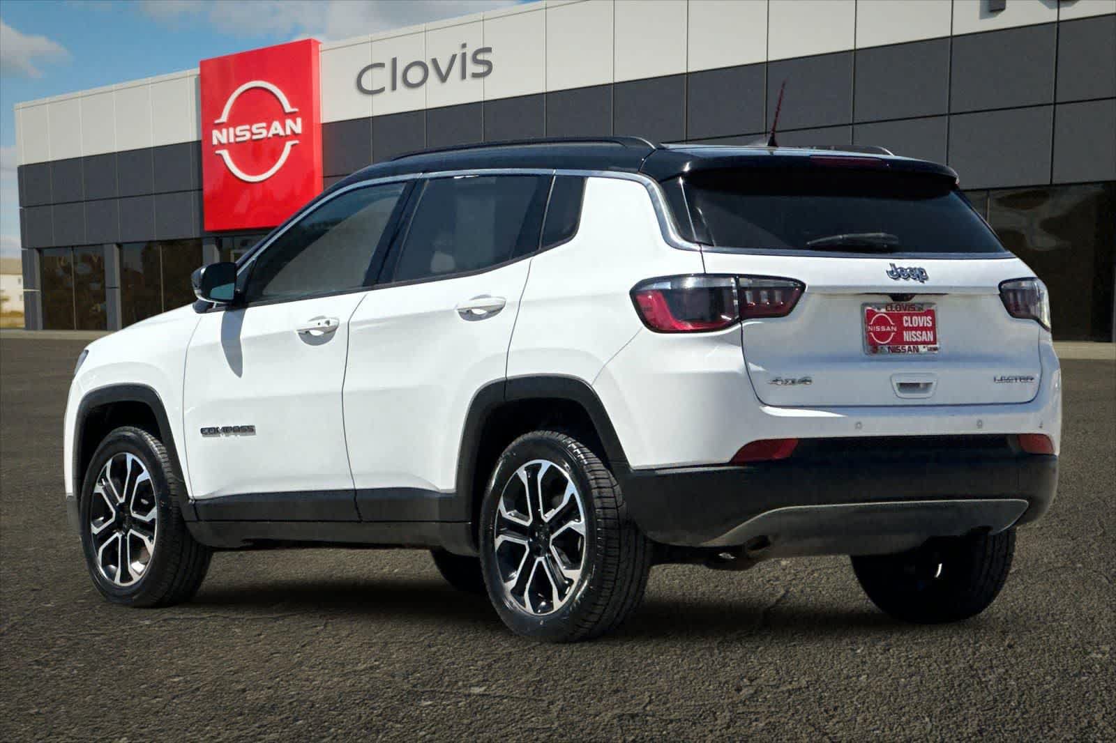 Used 2024 Jeep Compass Limited AWD/4WD image 7