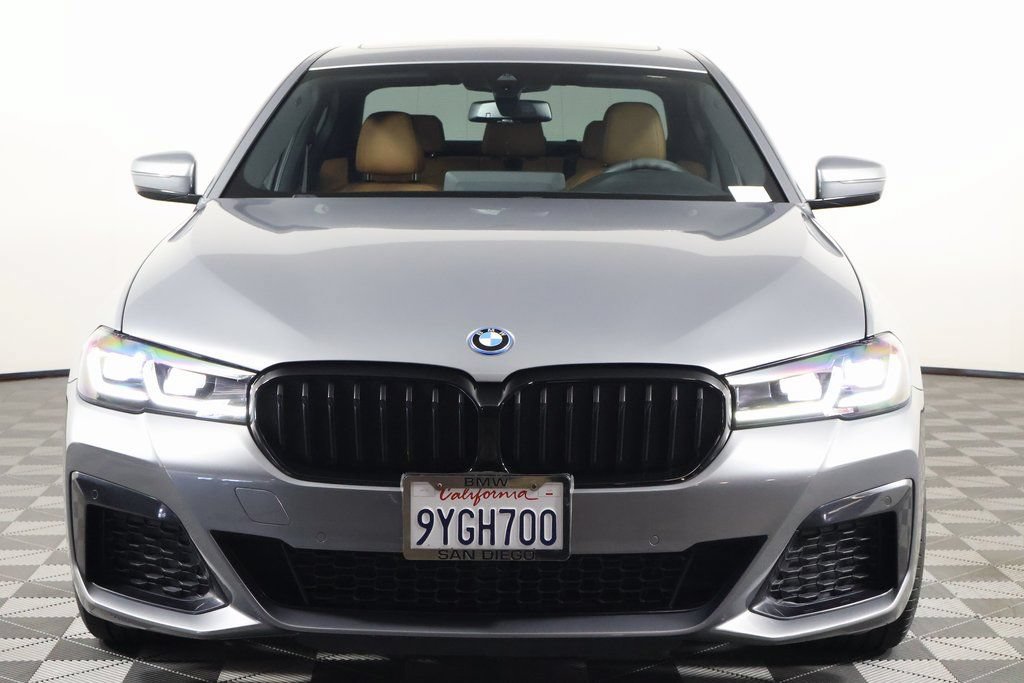 Used 2023 BMW 530e w/ M Sport Package RWD image 2