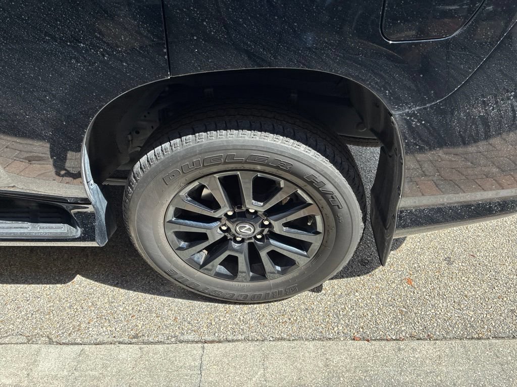 Used 2022 Lexus GX 460 w/ Black Line Special Edition AWD/4WD image 12