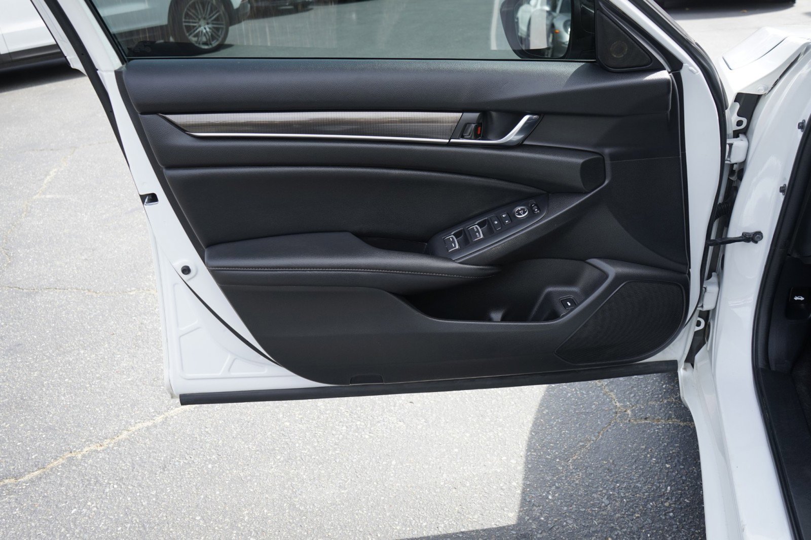 Used 2021 Honda Accord Sport image 24