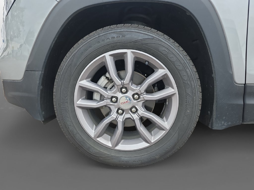 Used 2024 GMC Terrain SLT AWD/4WD image 15