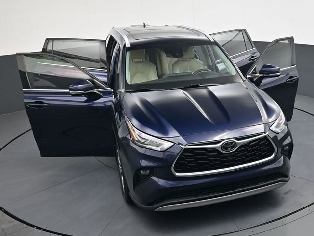 Used 2021 Toyota Highlander Platinum image 38