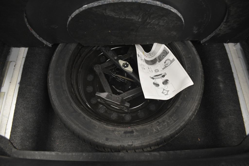 Used 2015 Chrysler 200 S w/ Navigation & Sound Group I image 25