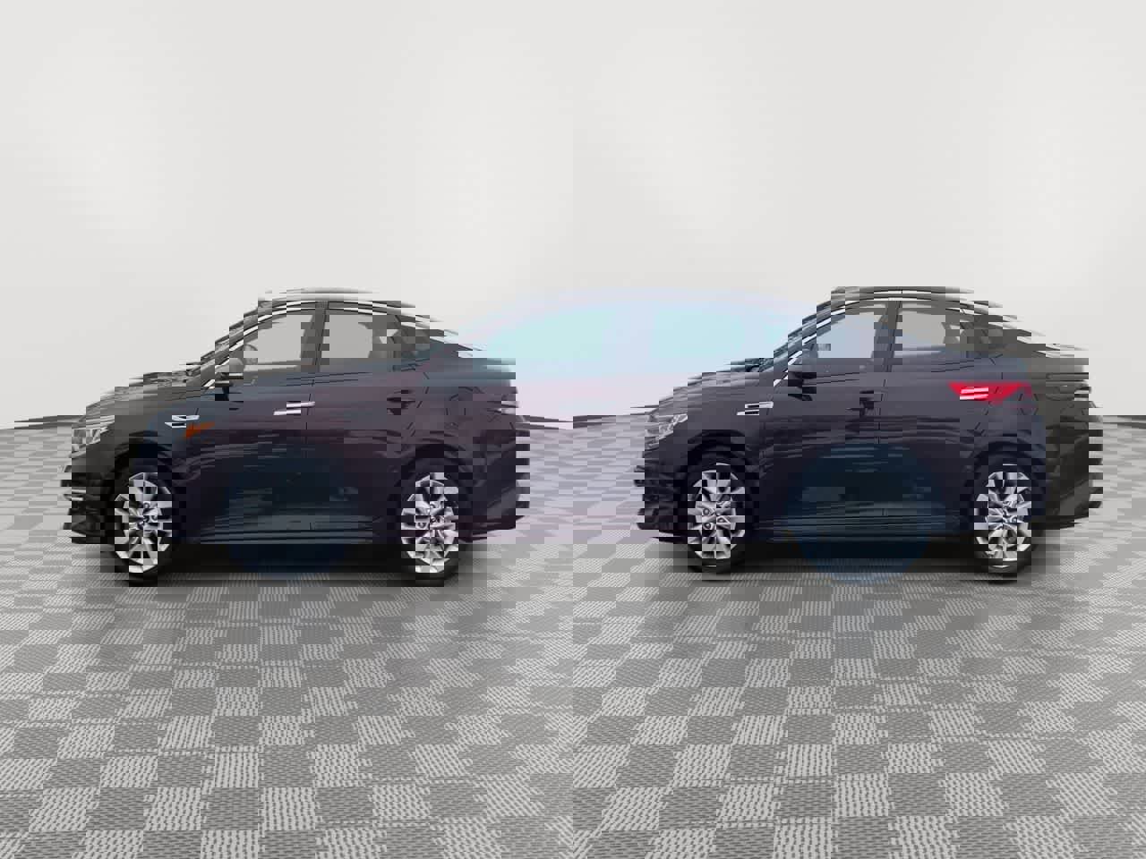 Used 2018 Kia Optima LX w/ 17" Alloy Wheels Package image 5