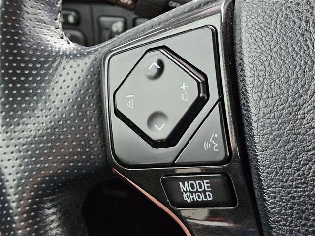 Used 2023 Toyota 4Runner TRD Off-Road Premium w/ Moonroof Package AWD/4WD image 24