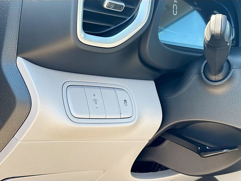 New 2025 Hyundai Venue SEL image 10