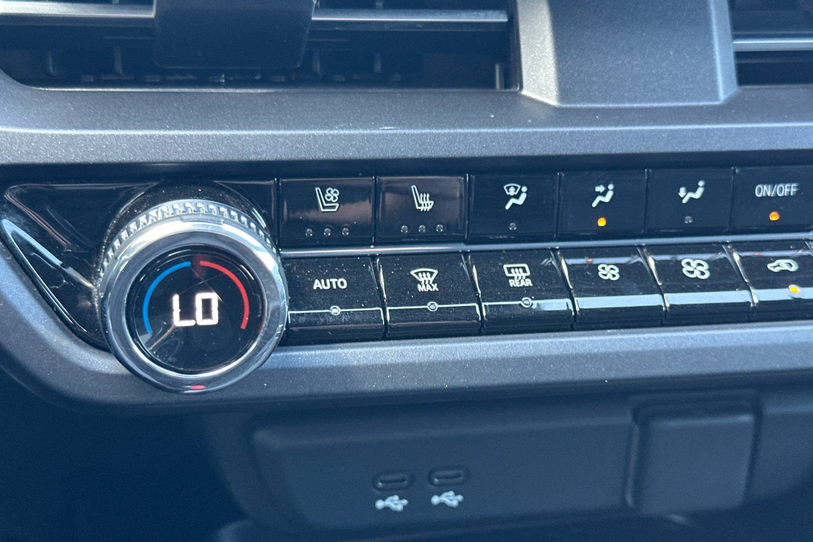 Used 2024 Acura ZDX A-Spec image 28