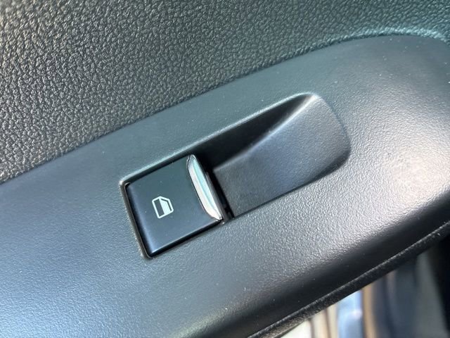 Used 2025 Ford Escape ST-Line AWD/4WD image 18