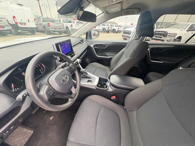 Used 2024 Toyota RAV4 LE AWD/4WD image 18