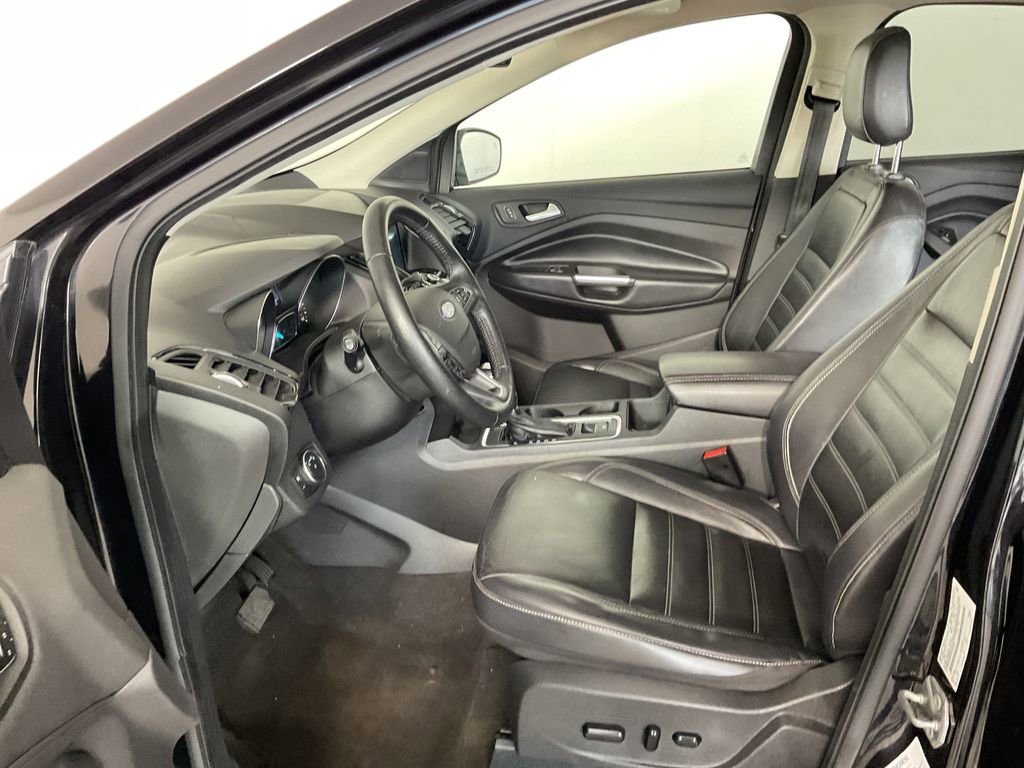 Used 2019 Ford Escape Titanium AWD/4WD image 18