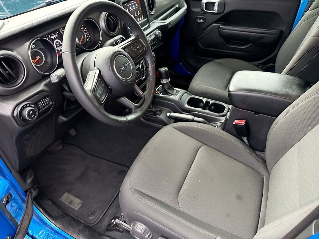 Used 2022 Jeep Gladiator Sport AWD/4WD image 25