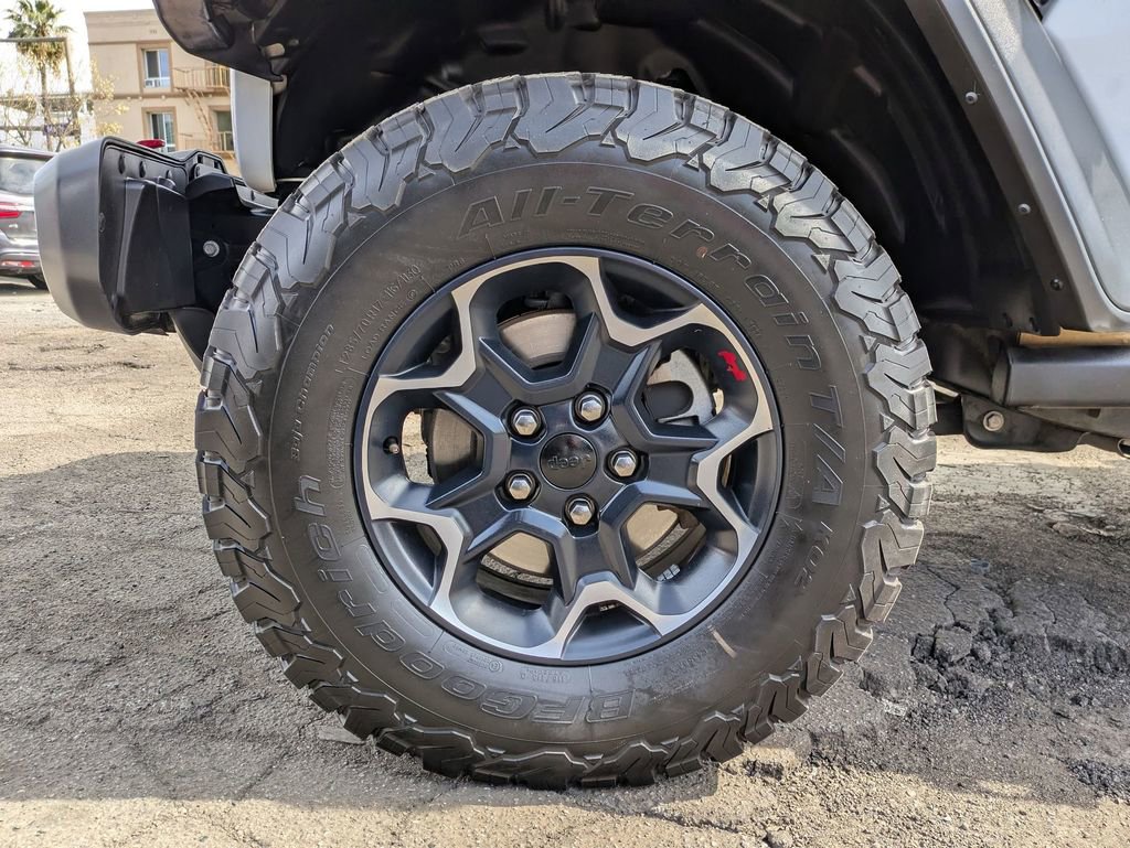 Used 2023 Jeep Wrangler Unlimited Rubicon w/ Cold Weather Group image 31