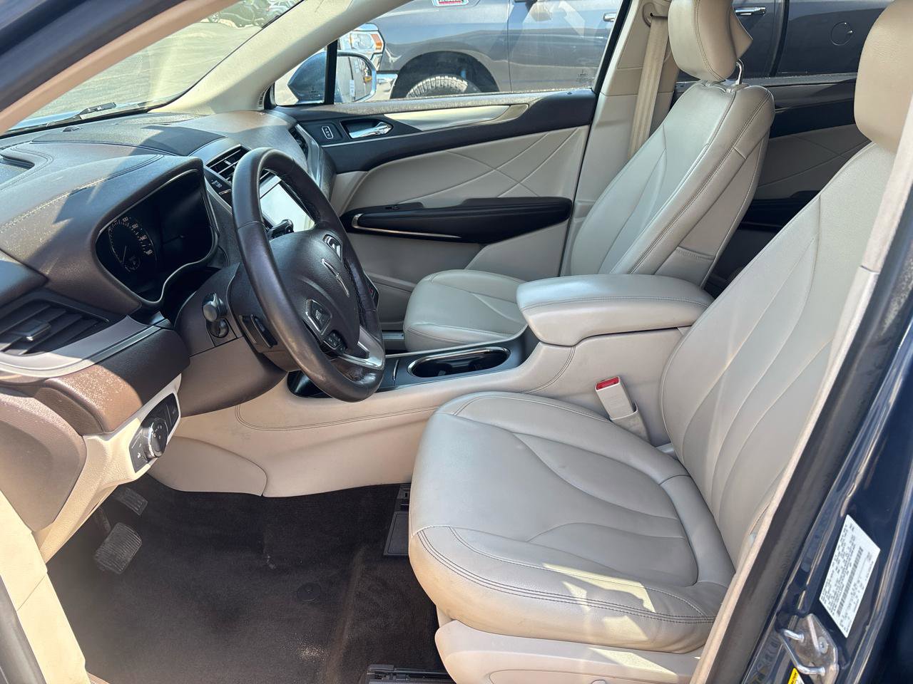 Used 2018 Lincoln MKC Premiere AWD/4WD image 13