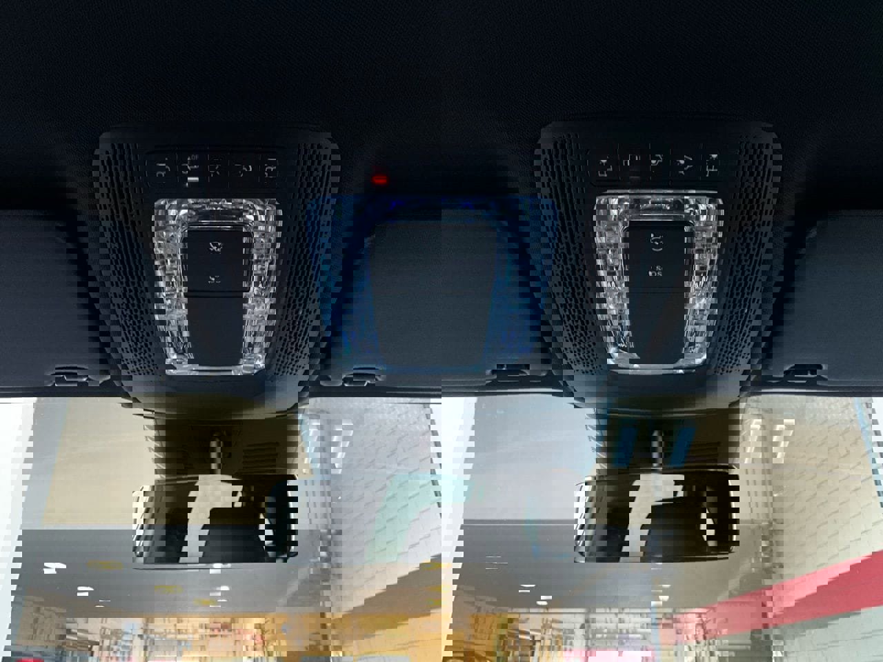 Used 2025 Mercedes-Benz GLA 250 4MATIC image 16