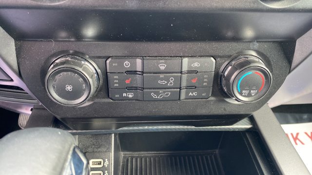Used 2019 Ford F150 XLT w/ Equipment Group 302A Luxury AWD/4WD image 17