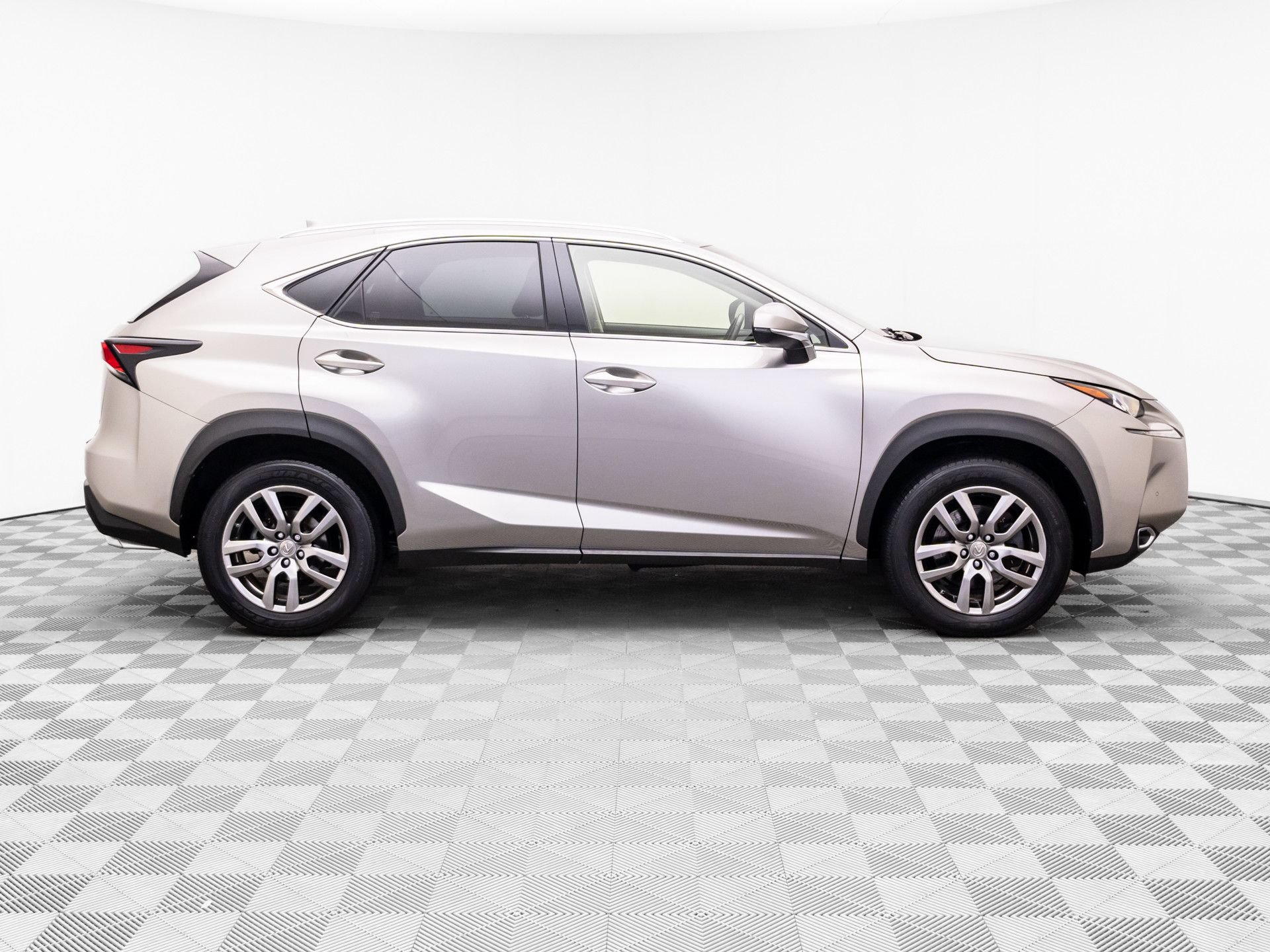 Used 2015 Lexus NX 200t AWD w/ Premium Package image 8