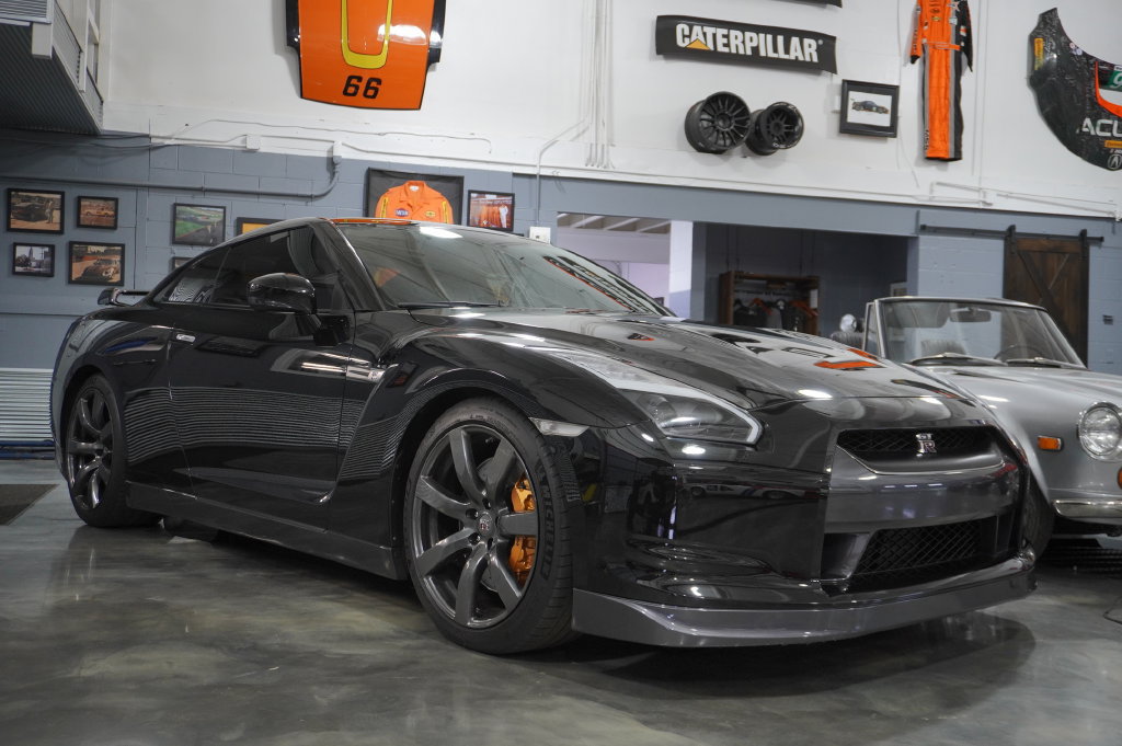 Used 2009 Nissan GT-R Premium AWD/4WD image 9
