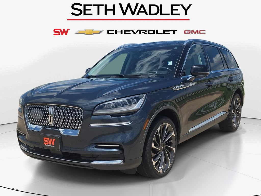 Used 2022 Lincoln Aviator Reserve w/ Equipment Group 201A AWD/4WD image 3