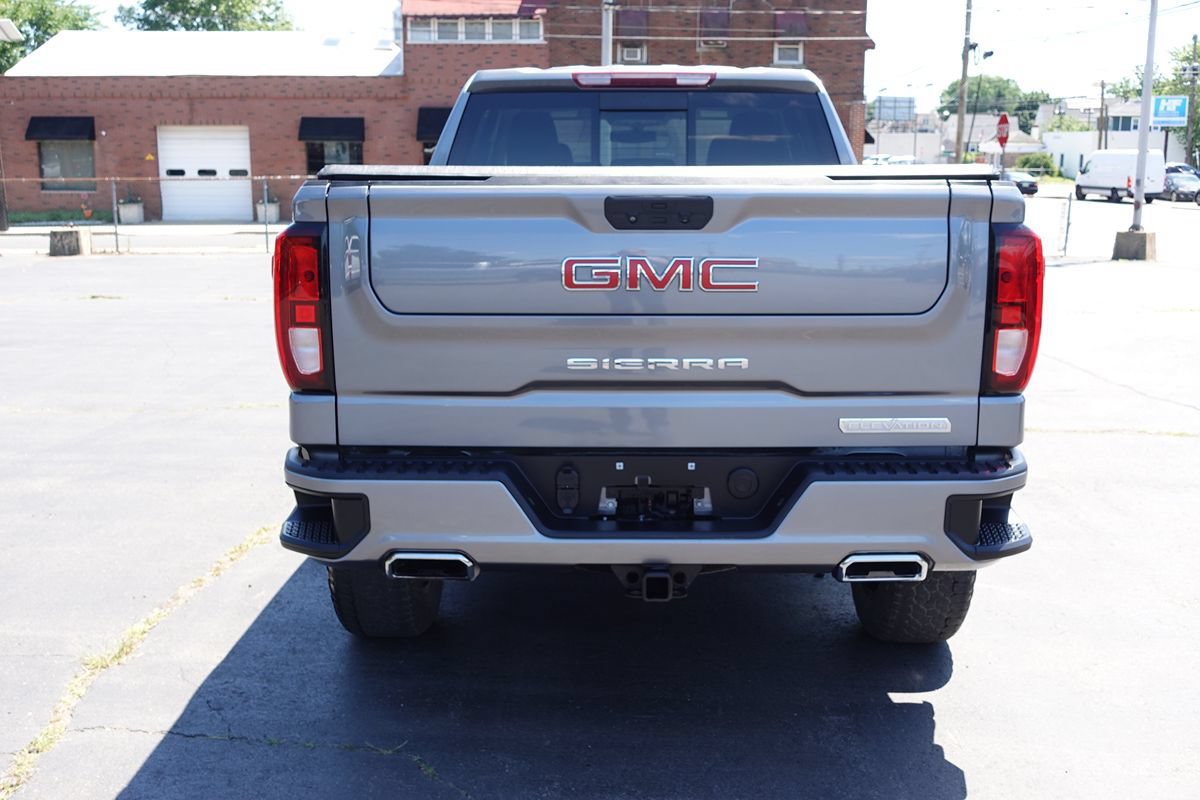 Used 2022 GMC Sierra 1500 Elevation w/ Preferred Package AWD/4WD image 8