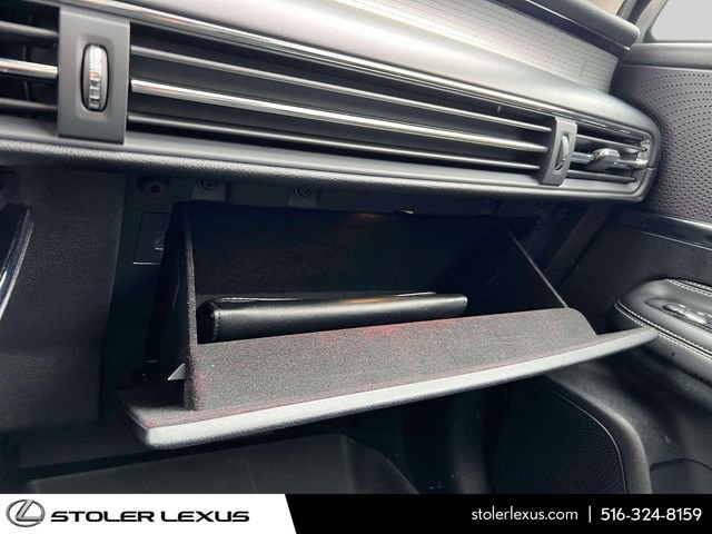 Used 2024 Lincoln Corsair AWD w/ Equipment Group 101A image 40