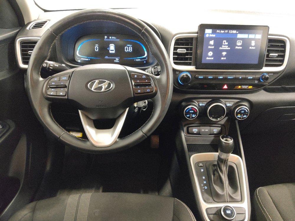 Used 2023 Hyundai Venue SEL FWD image 22