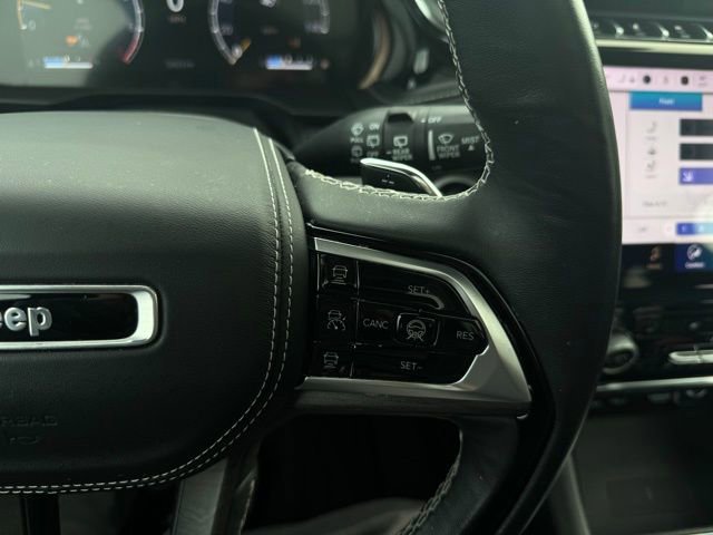 Used 2022 Jeep Grand Cherokee Overland w/ Adv Protech Group III image 30