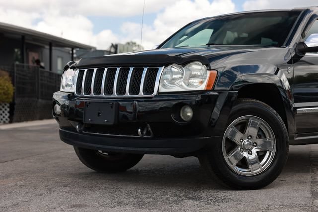 Used 2006 Jeep Grand Cherokee Overland w/ Skid Plate Group AWD/4WD image 28