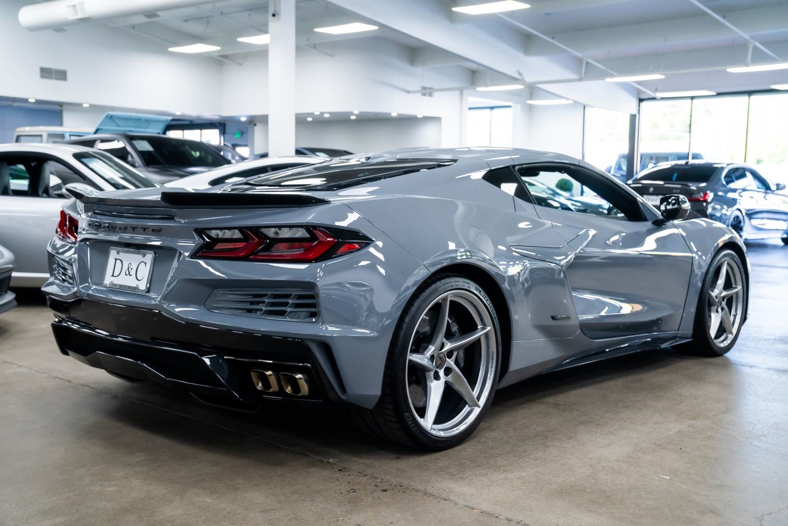 Used 2025 Chevrolet Corvette E-Ray w/ ZER Performance Package AWD/4WD image 7