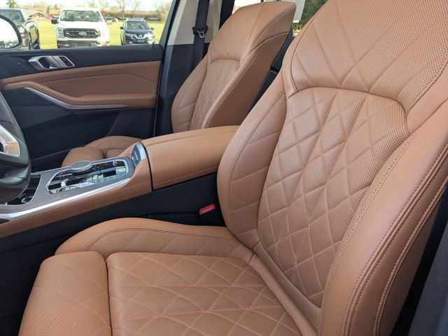 Used 2023 BMW X7 xDrive40i w/ Premium Package image 30
