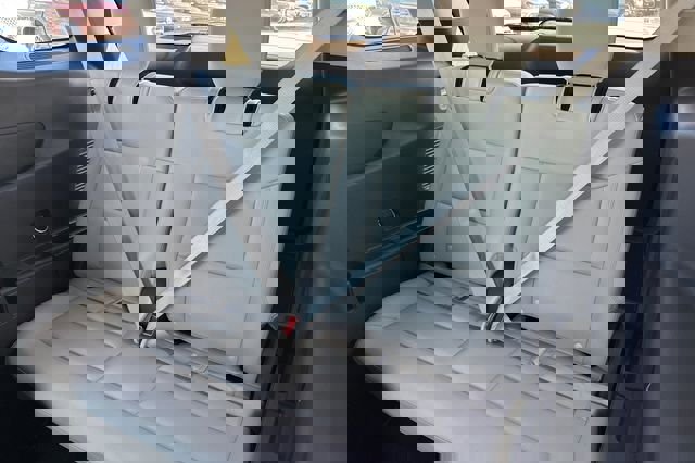 Used 2022 Ford Explorer Platinum w/ Equipment Group 601A image 17