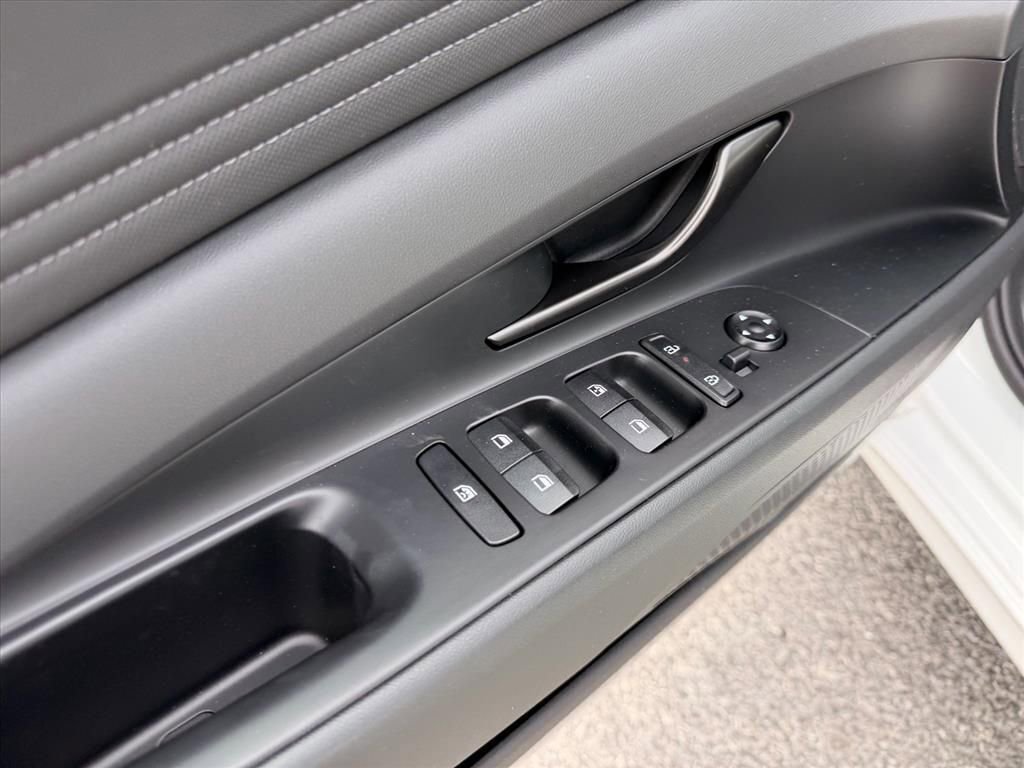 New 2026 Hyundai Elantra Sport image 14