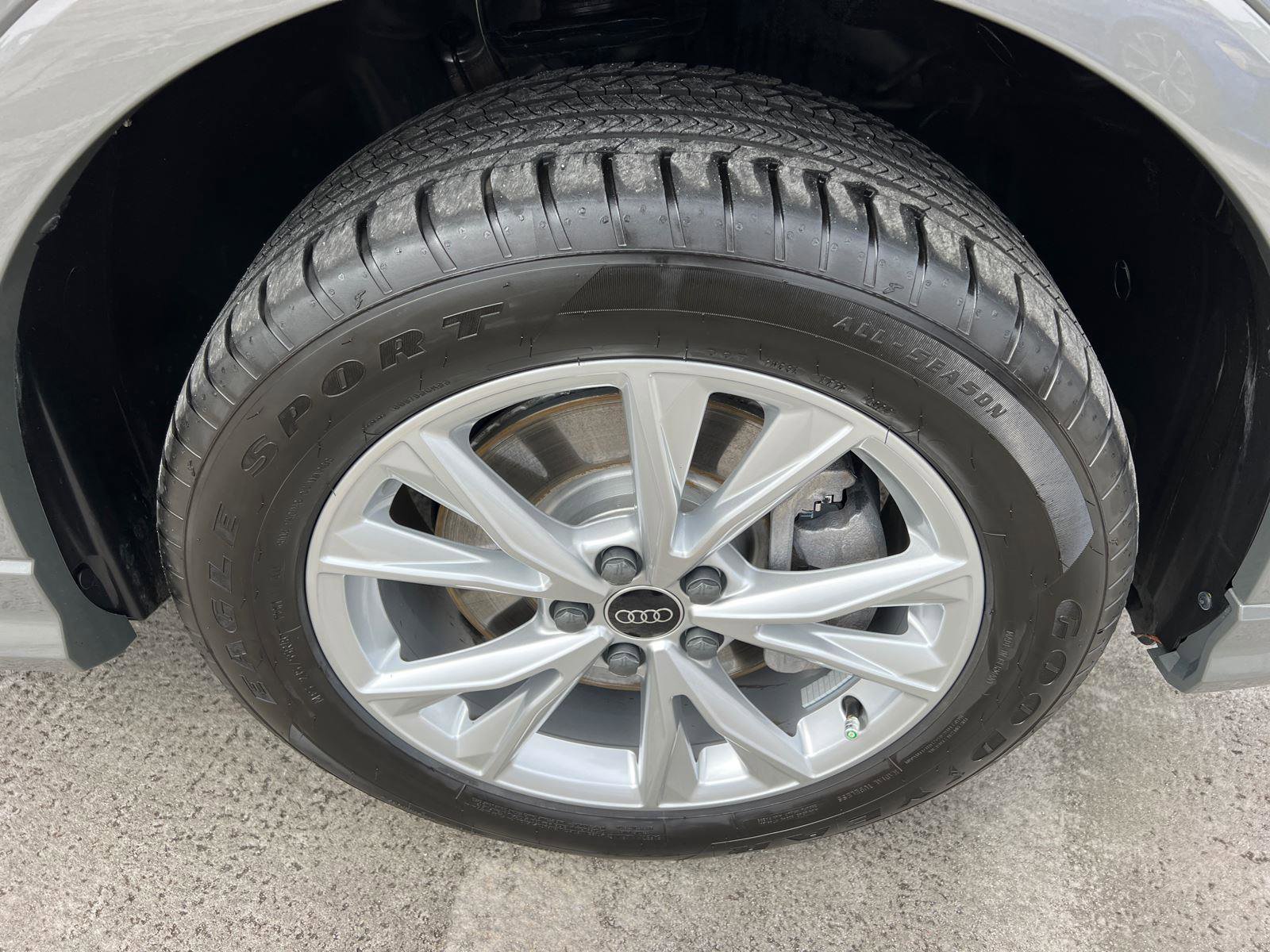 Certified 2025 Audi Q3 2.0T Premium w/ Convenience Package image 12