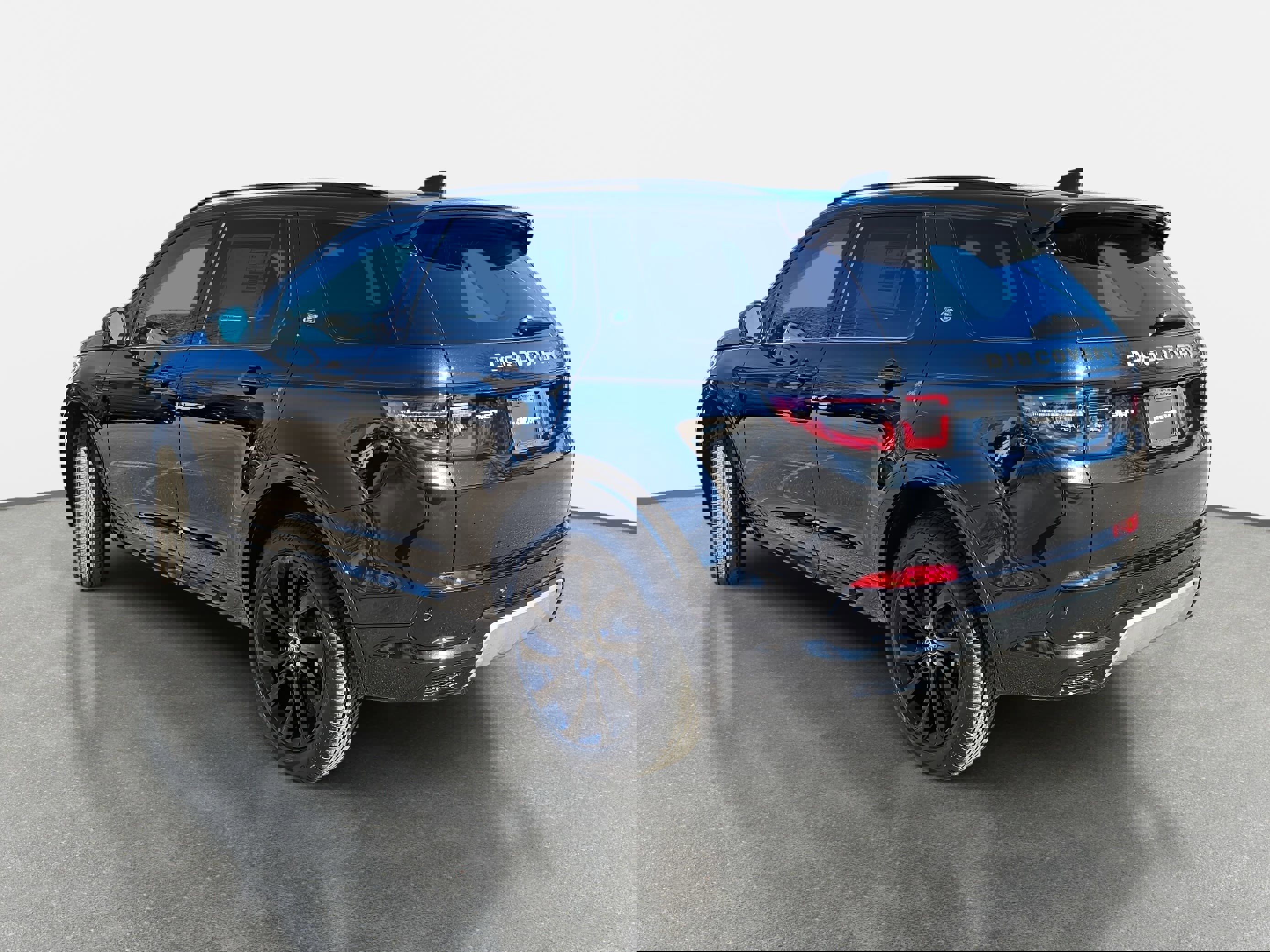 New 2025 Land Rover Discovery Sport S image 7