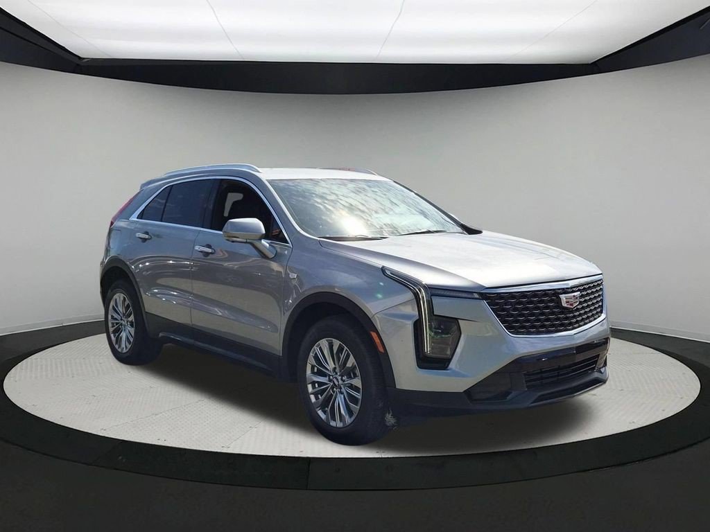 Certified 2025 Cadillac XT4 Premium Luxury FWD image 7