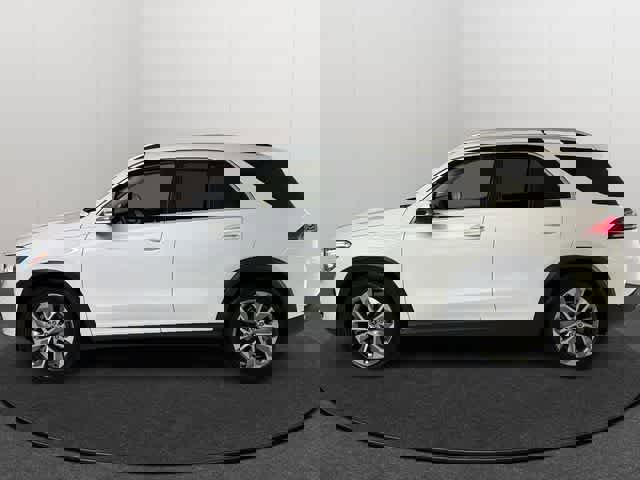 Used 2020 Mercedes-Benz GLE 350 4MATIC image 3