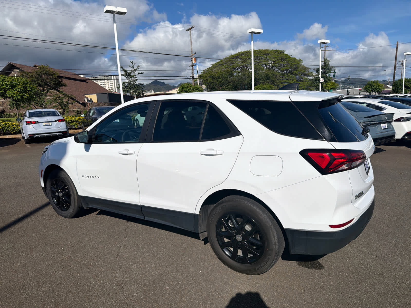 Used 2022 Chevrolet Equinox LS w/ LS Convenience Package image 4