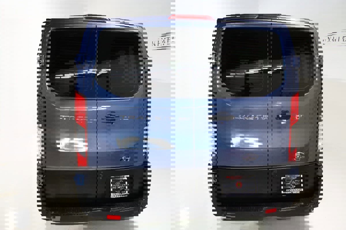 Used 2024 Ford Transit 350 XLT image 27