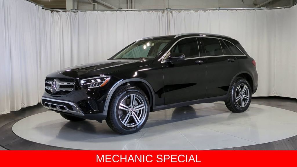 Used 2020 Mercedes-Benz GLC 300 w/ Parking Assistance Package image 4