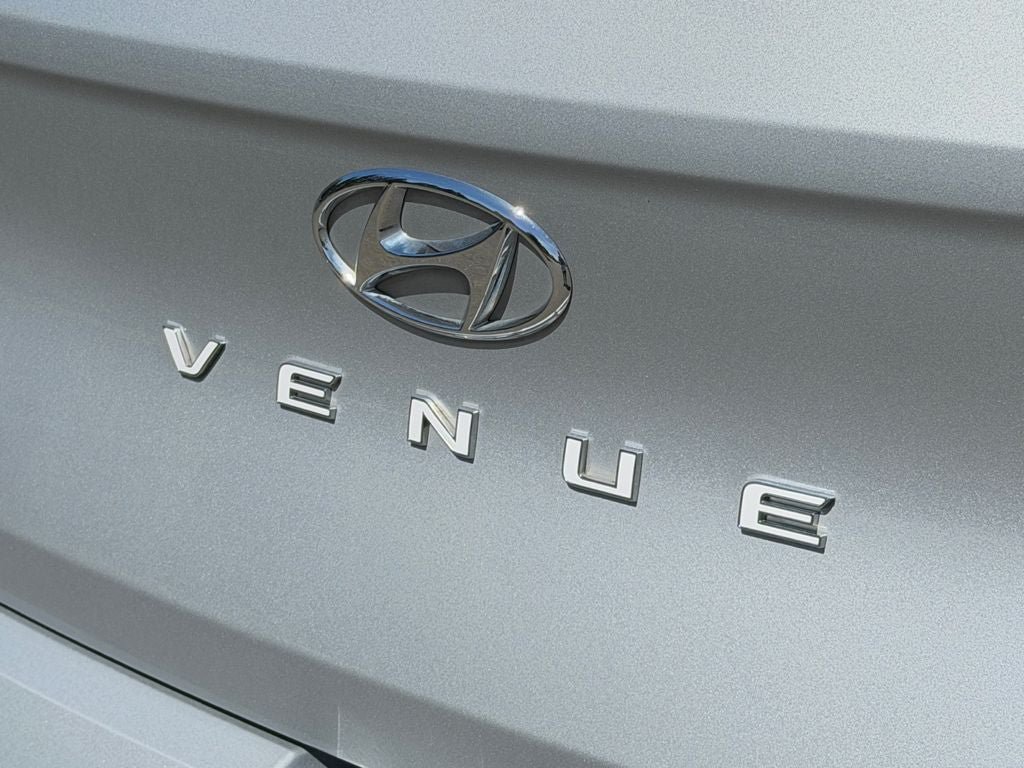 Used 2021 Hyundai Venue SEL w/ Premium Package FWD image 33