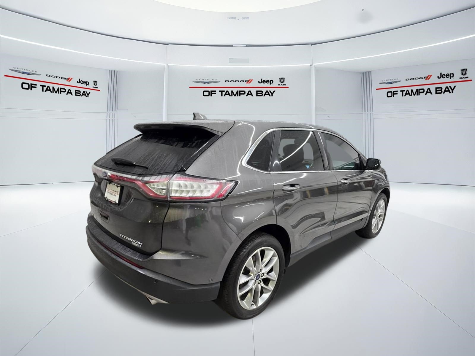 Used 2018 Ford Edge Titanium w/ Equipment Group 302A AWD/4WD image 6