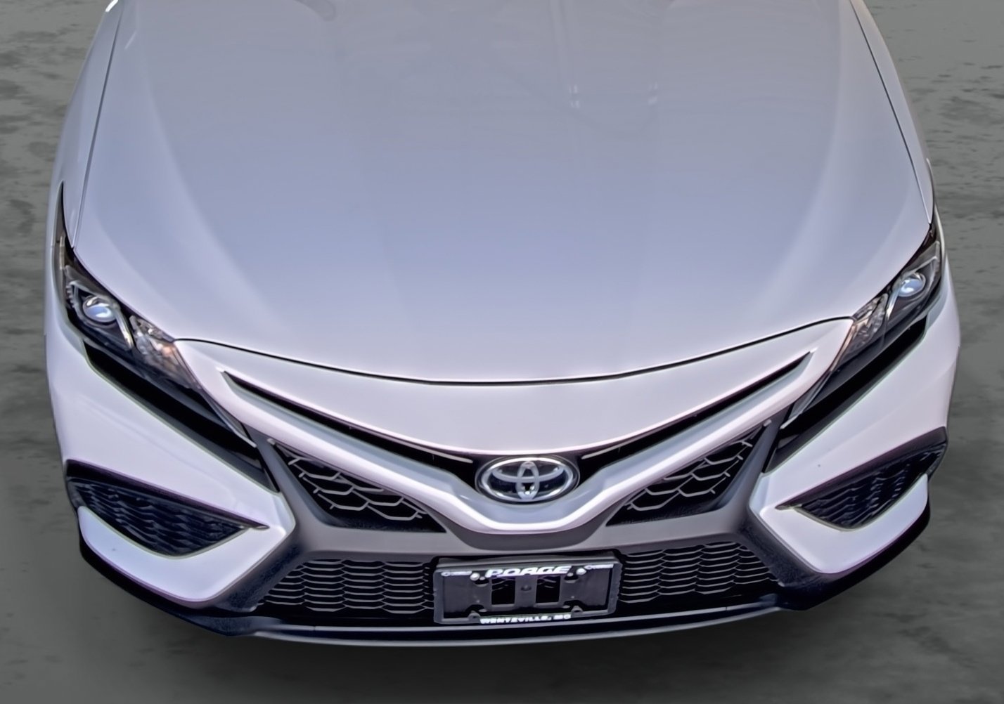 Used 2024 Toyota Camry SE image 18