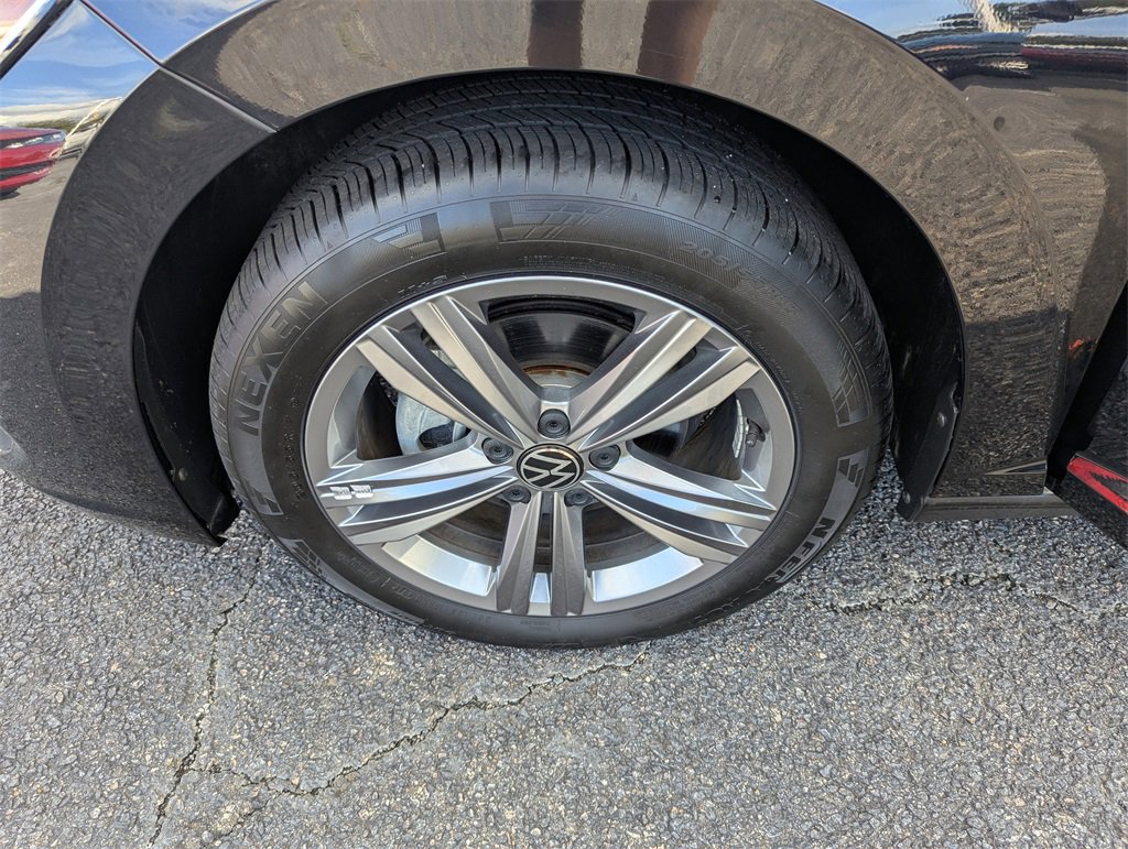 Used 2023 Volkswagen Jetta SE image 25