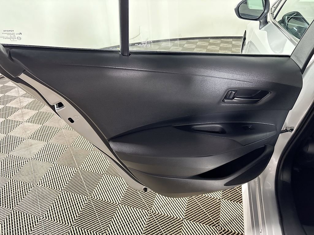 Used 2023 Toyota Corolla LE image 18