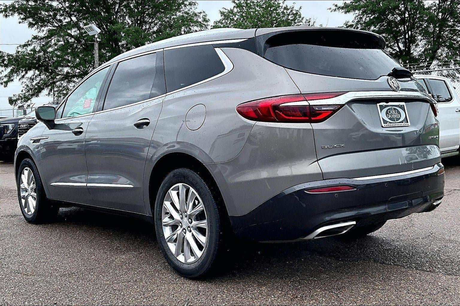 Used 2018 Buick Enclave Essence w/ Trailering Package AWD/4WD image 5