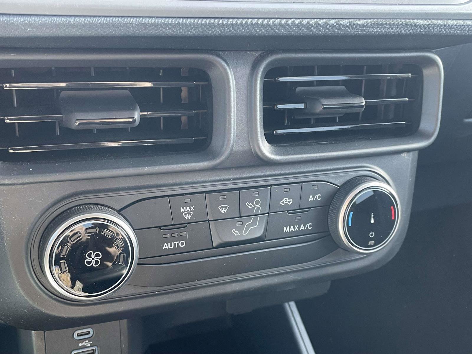 Used 2024 Ford Maverick XL w/ Equipment Group 100A Standard AWD/4WD image 10