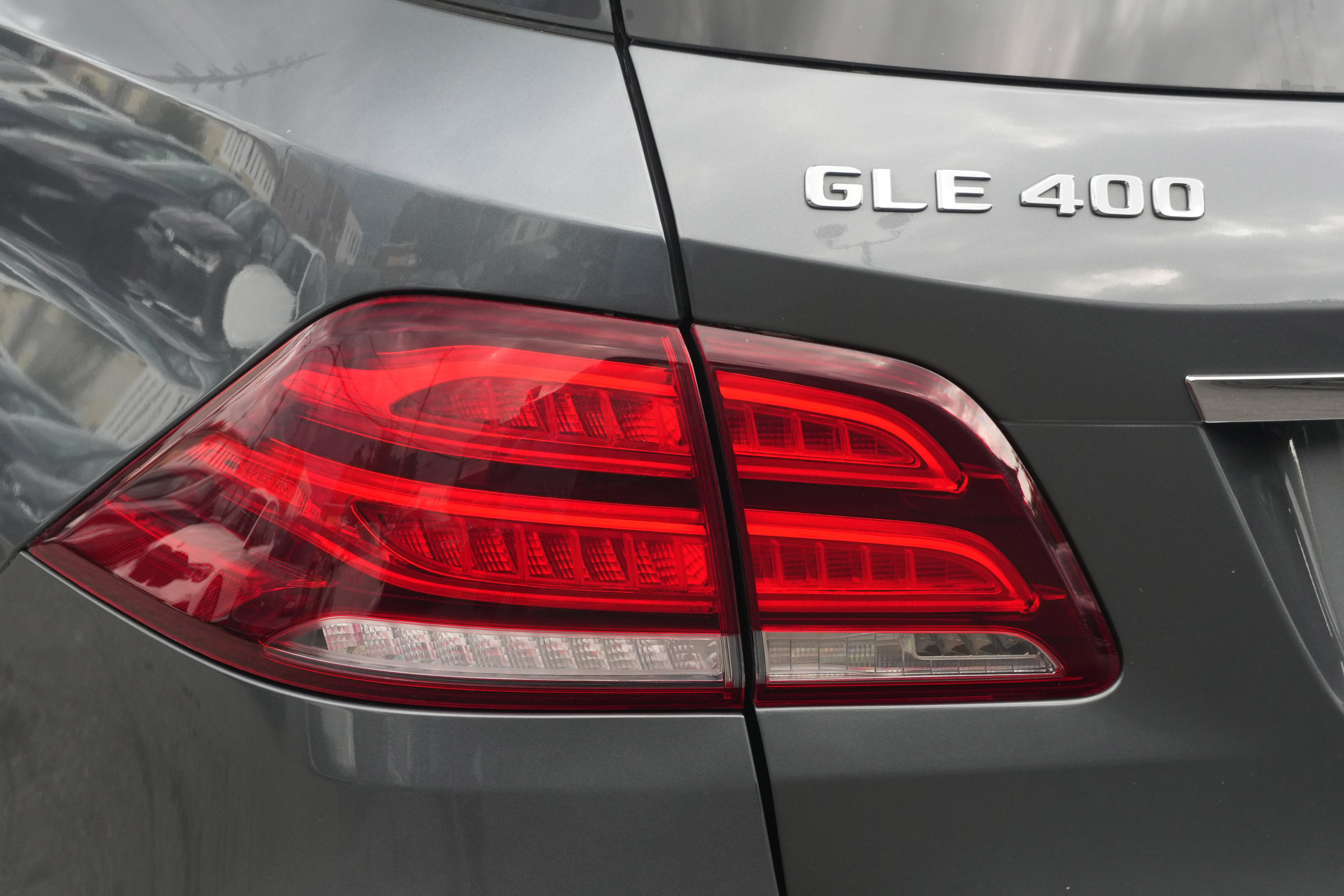 Used 2019 Mercedes-Benz GLE 400 4MATIC w/ Premium 1 Package image 11