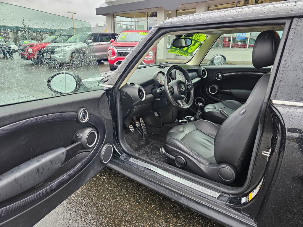 Used 2013 MINI Cooper S image 16