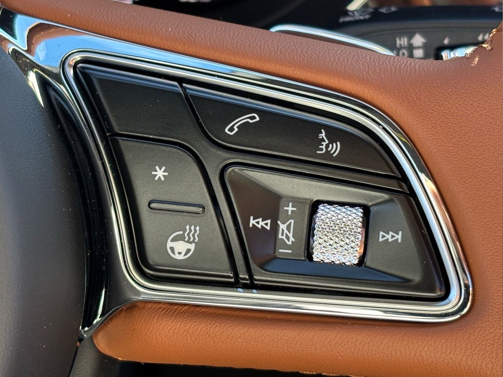 New 2025 Bentley Bentayga Extended Wheelbase image 57