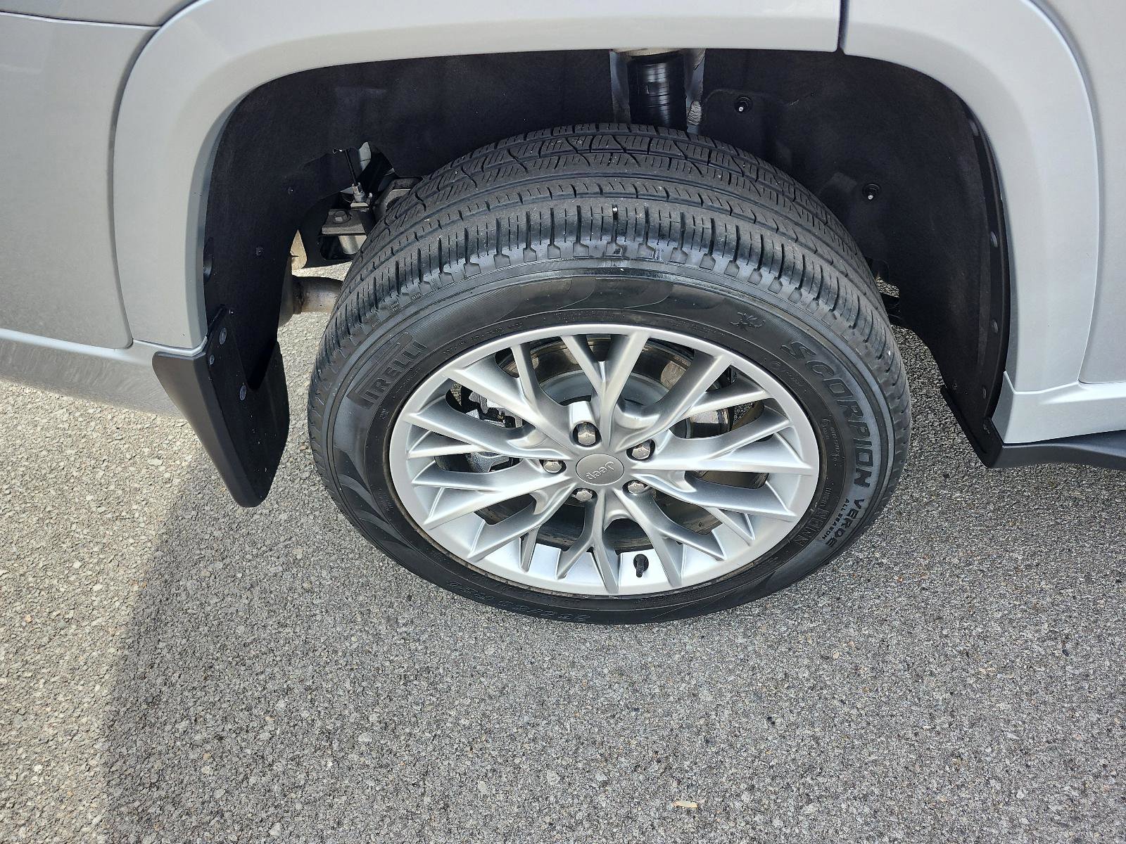 Used 2023 Jeep Grand Cherokee L Summit w/ Advanced Protech Group IV image 6